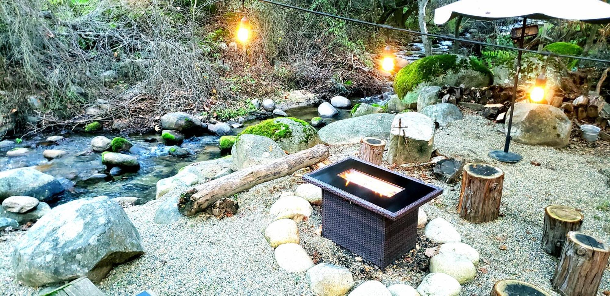 Magical River House ! 10 Min To Snp Park Entrance スリー・リバーズ エクステリア 写真