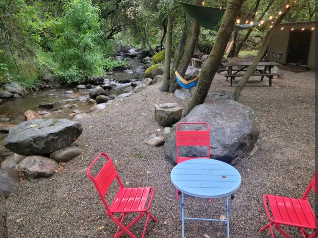 Magical River House ! 10 Min To Snp Park Entrance スリー・リバーズ エクステリア 写真